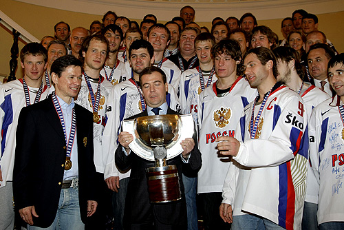 File:Dmitry Medvedev 20 May 2008-2.jpg