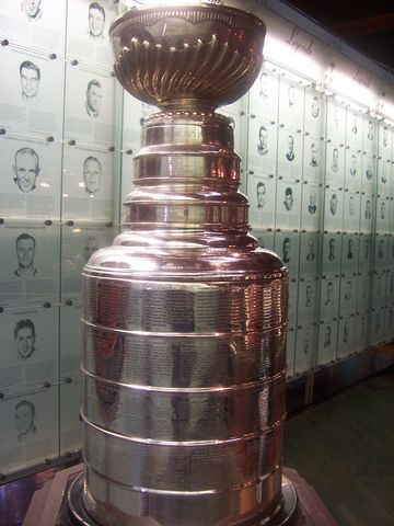 File:Stanley cup closeup.jpg