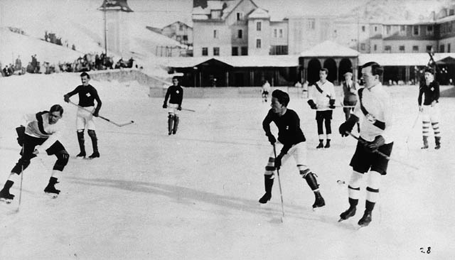 File:Ice hockey 1922.jpg